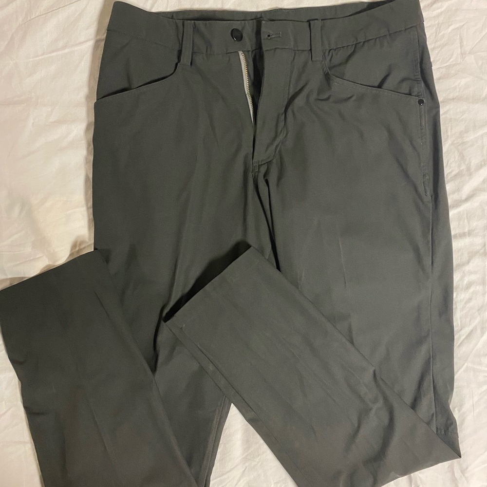 Classic Lululemon ABC  Grey Pants 34
